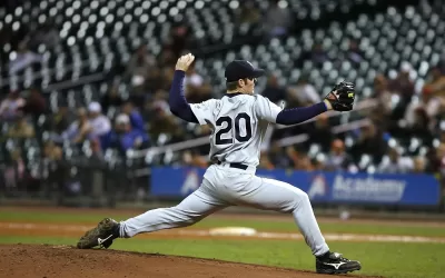From Pitch to Pressing: Leading the Way in Shoulder Pain Recovery